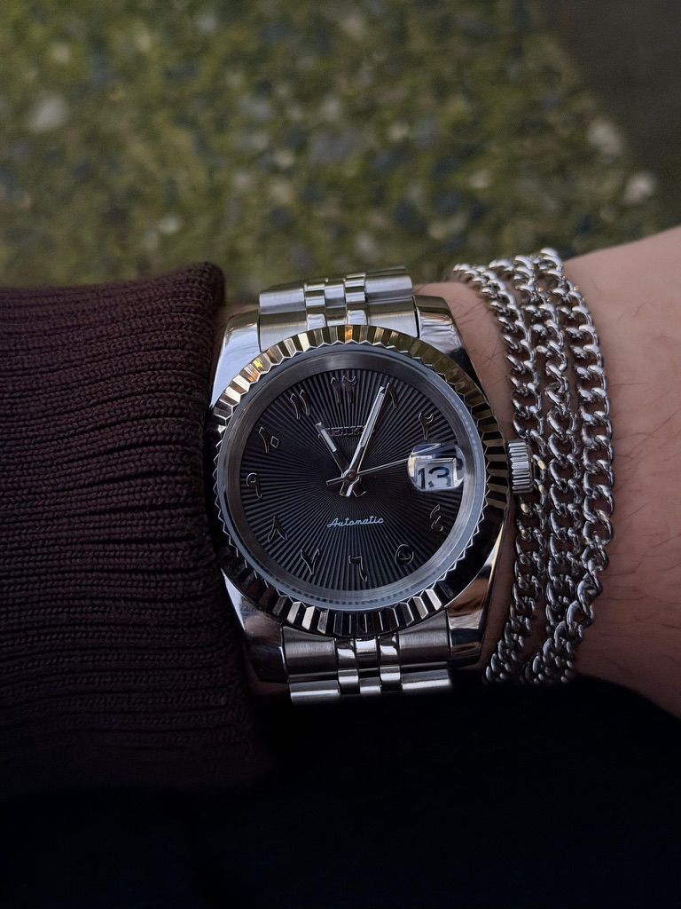 Watch 10